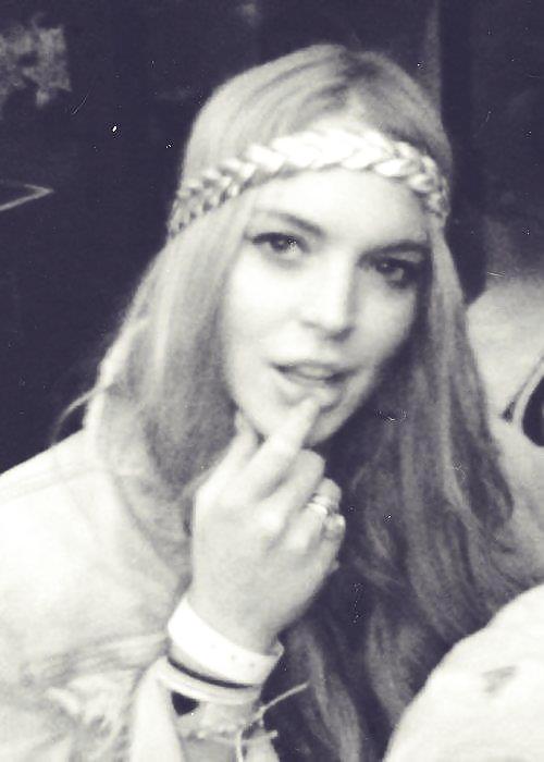 Sportive Lindsay Lohan ... Dark And White ... Yet again