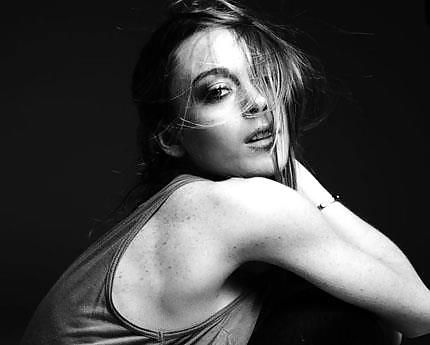 Lindsay Lohan ... Dark And White ... Yet again #10021088