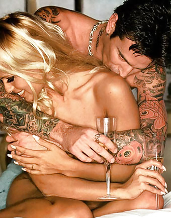 Pamela Anderson Lee & Tommy Lee Honey Moon Sex Tape #3678377