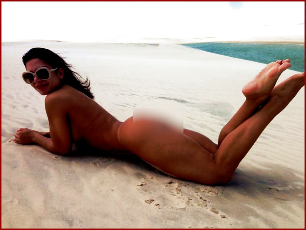 Beautiful Naked women in Bedlinen Maranhense #21241430