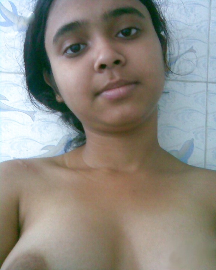 Appealing Desi Suja’s agreeable boobs!