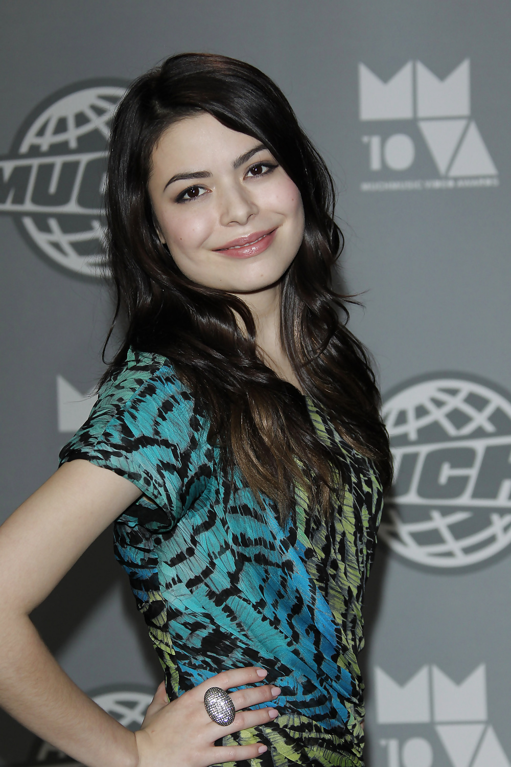 Miranda cosgrove
 #16884837