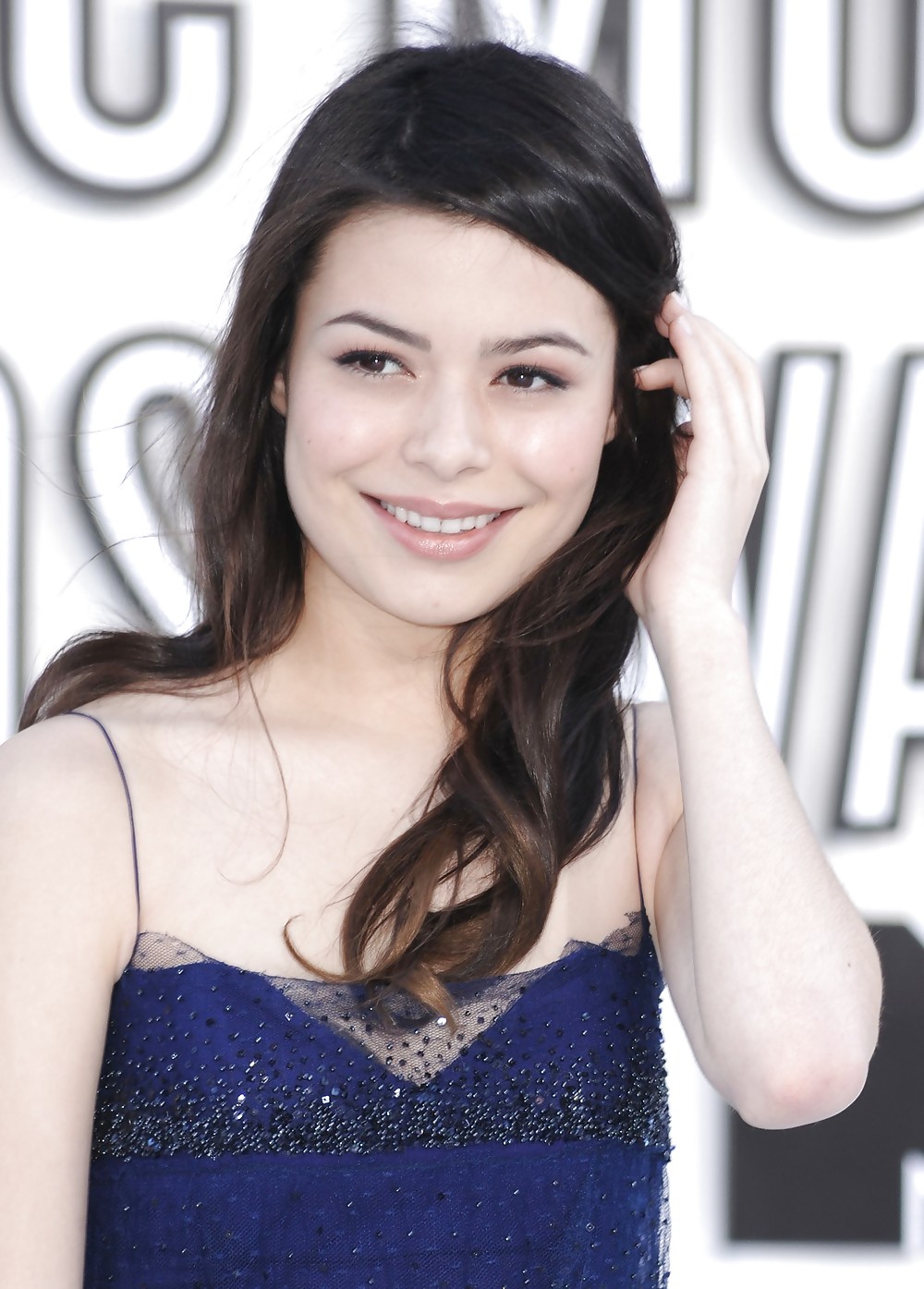 Miranda cosgrove
 #16885057