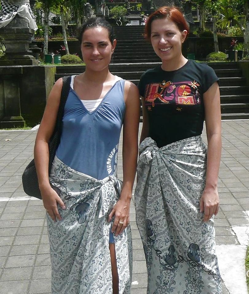 Braless 87.
 #5507538