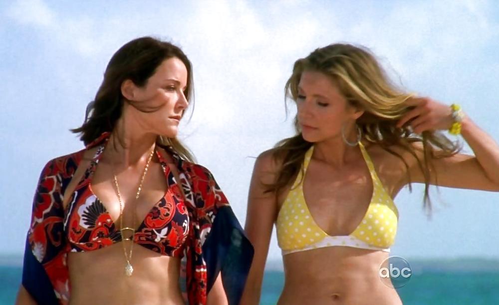 Sarah Chalke Ultimate Scrubs Collection #8751061