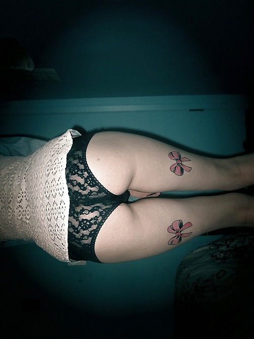 Donne calde con tatuaggi, Dio li amo!
 #17142946