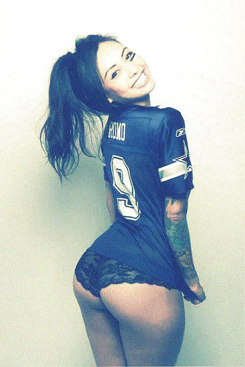 Hot Women with Tattoes, God I Love Them! #17143093
