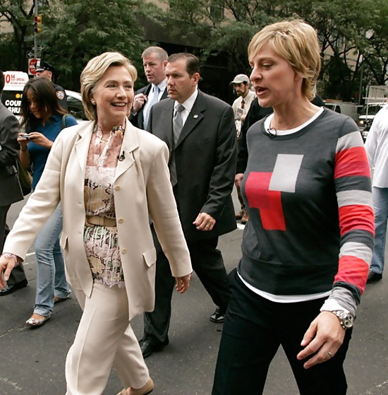 Hillary Clinton MILF Lesbiennes Pur #11028126
