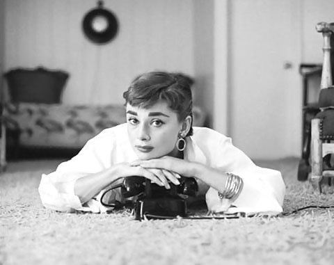 Me encanta masturbarme con audrey hepburn parte 2
 #6752797