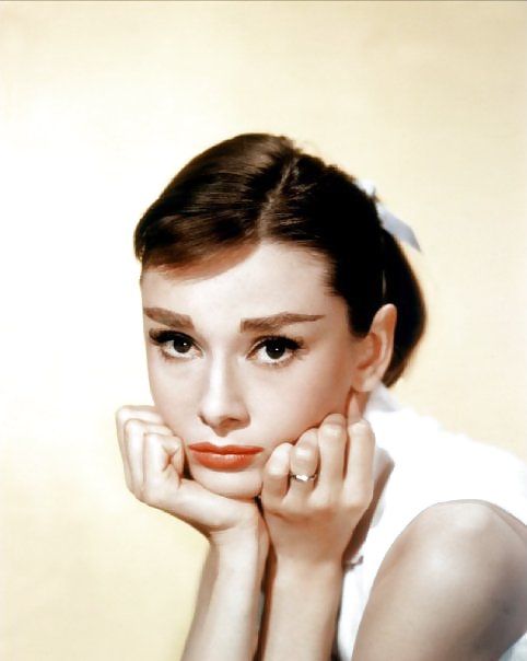 Me encanta masturbarme con audrey hepburn parte 2
 #6752929