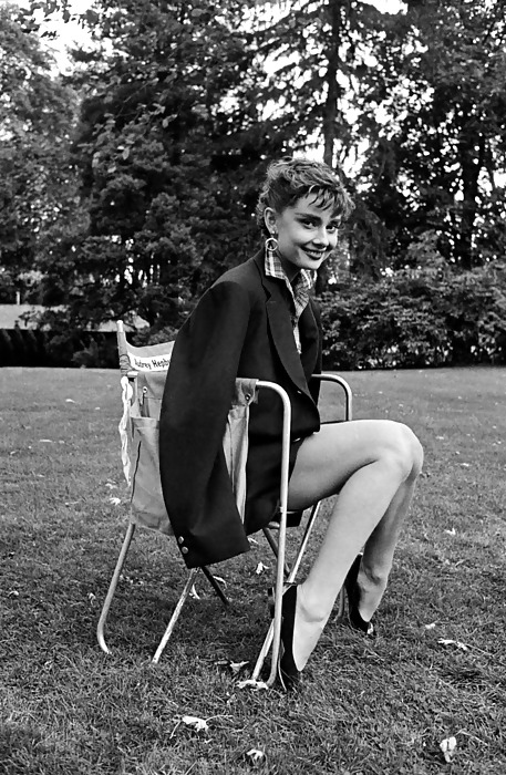 Me encanta masturbarme con audrey hepburn parte 2
 #6752934