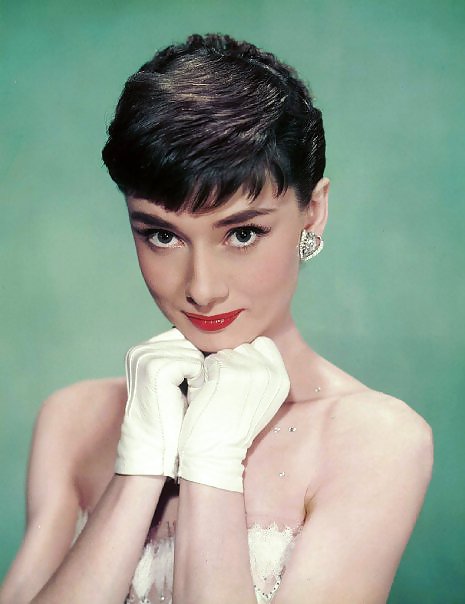 Me encanta masturbarme con audrey hepburn parte 2
 #6752938