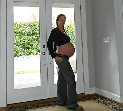 Pregnant Big Belly Twins #18342176