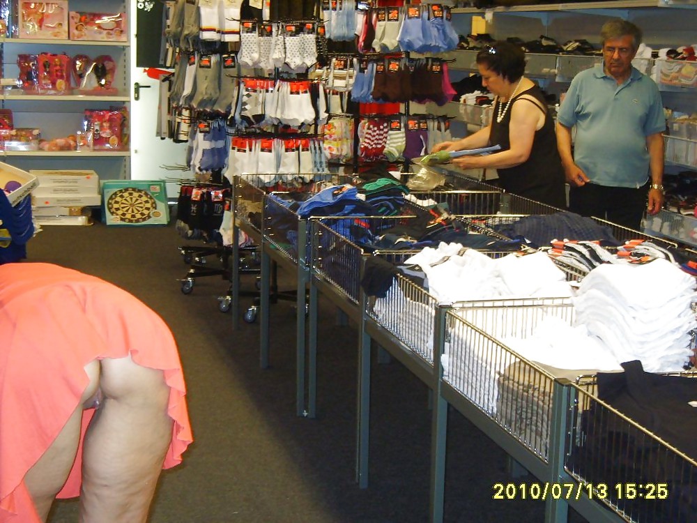Flashing in Stores PUBLIC NUDITY #7124675