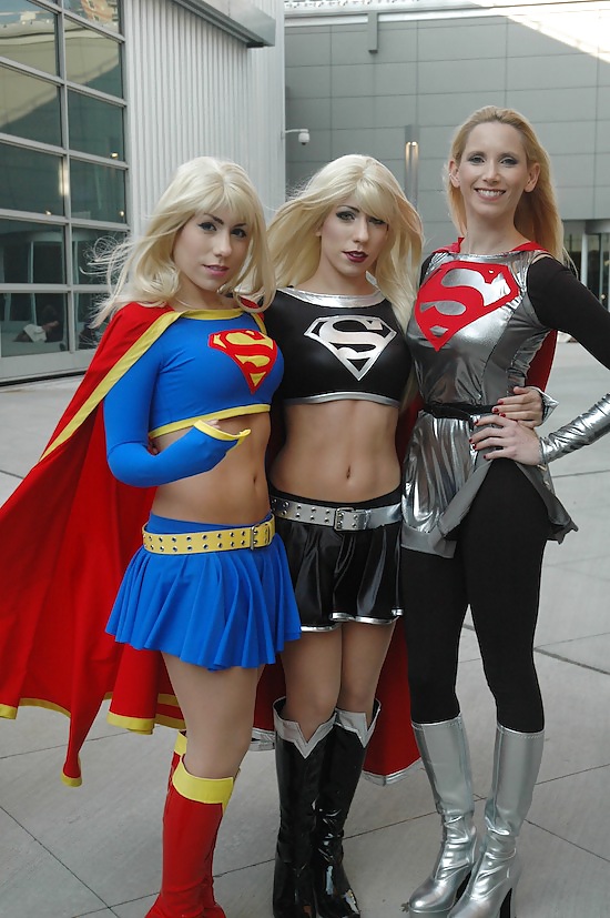 Babes of Comic Con 04 #10411124