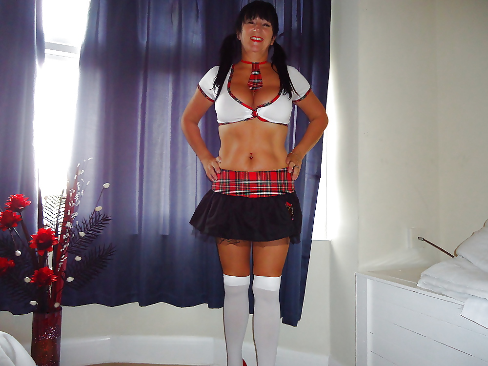Joolie the Skoolie pt8 #18036290