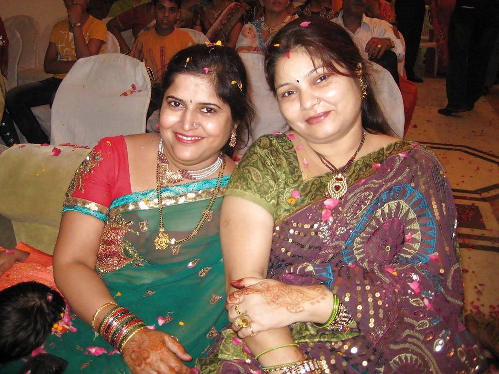 Theyc's Fav indian and Paki chubby aunties and girls #9872955