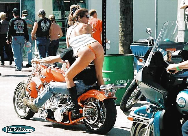 Sexy girls on bikes #526587