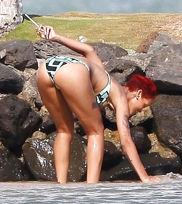 Celeb Bikini Asses - Leave Dirty Comments #10163877