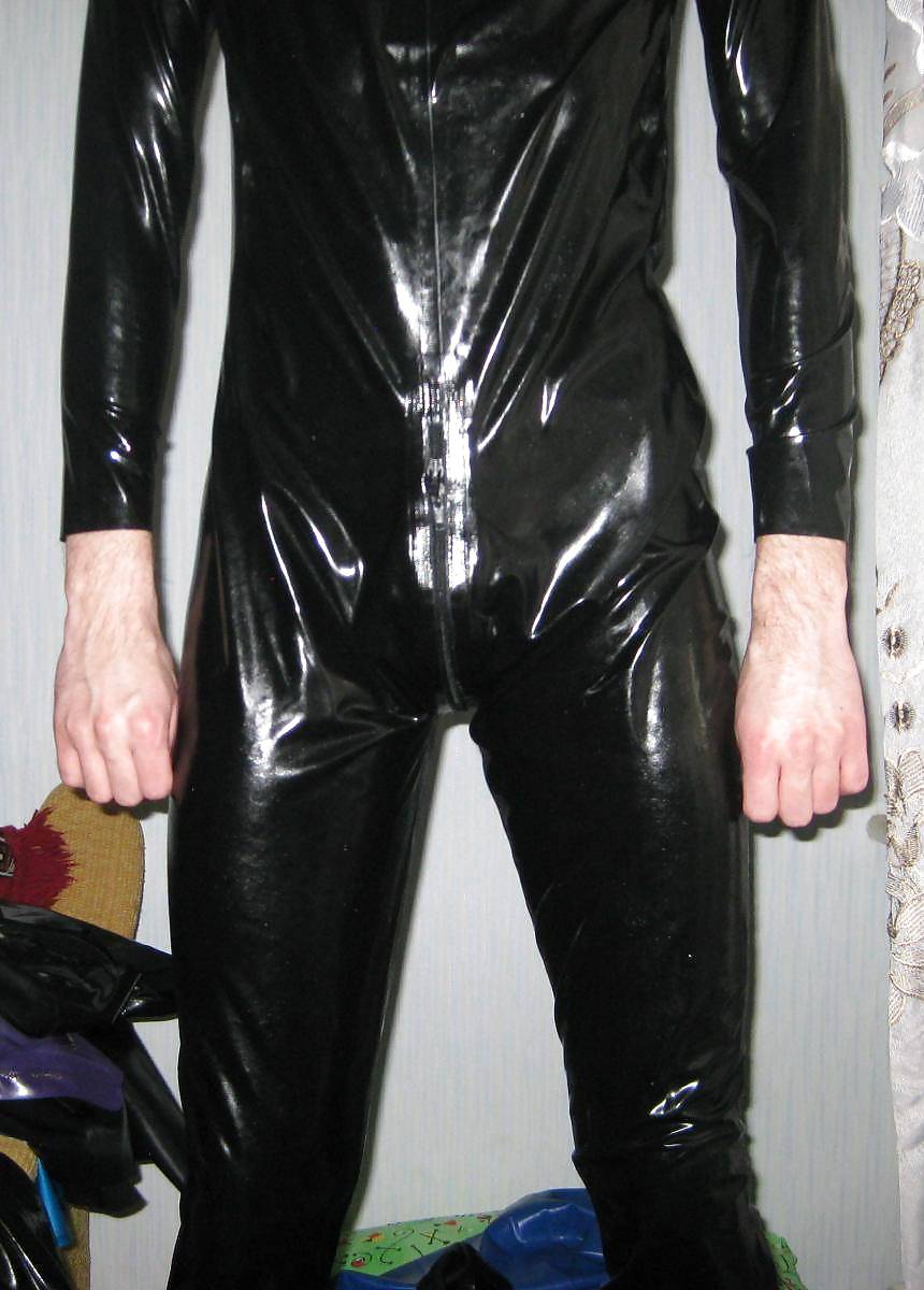 7-th. 2012-04-12. M-size LatexAS catsuit with back zipper. #12119678