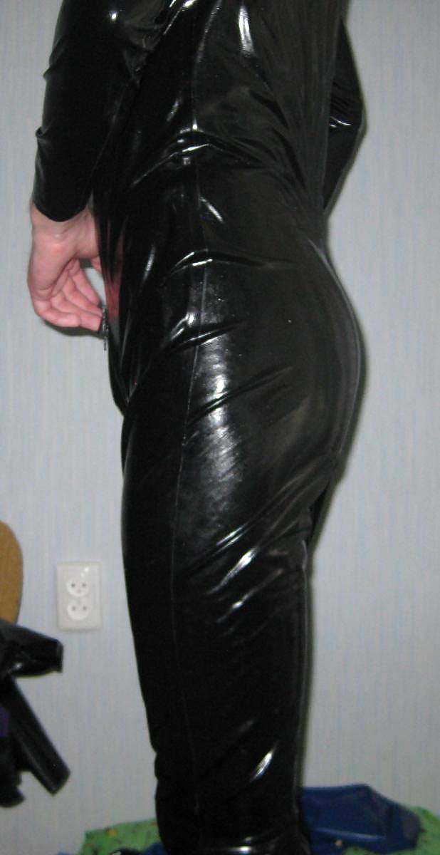 7-th. 2012-04-12. M-size LatexAS catsuit with back zipper. #12119682