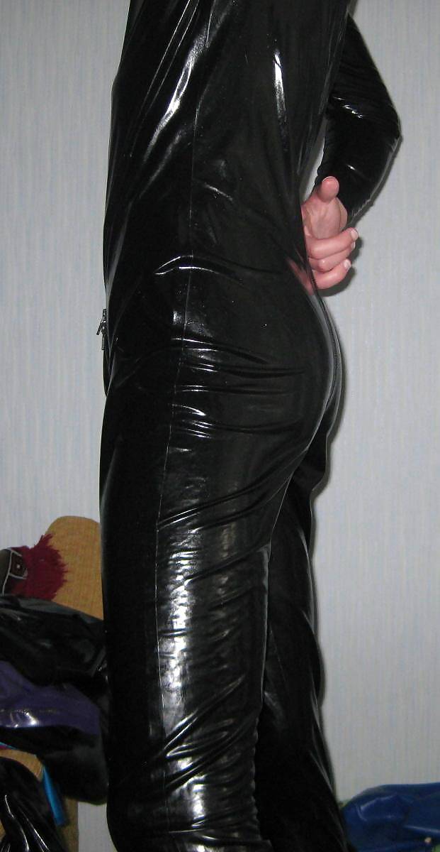 7-ème. 2012-04-12. M-size Latex Catsuit Avec Fermeture à Glissière Arrière. #12119688