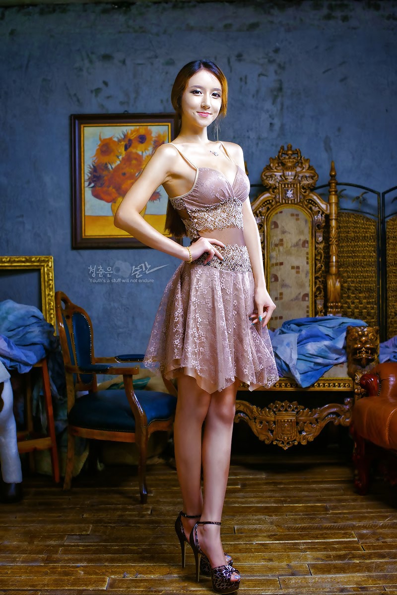 Gorgeous Lee Yeon Yoon  #22187383