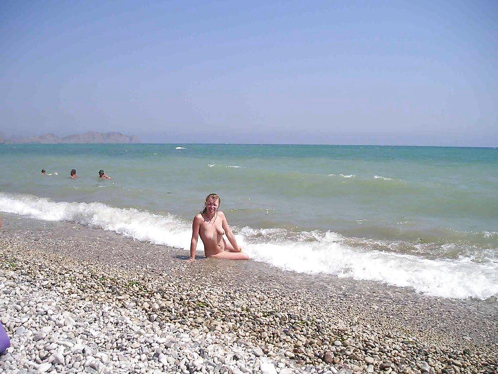 Jóvenes de la playa nudista
 #1171080