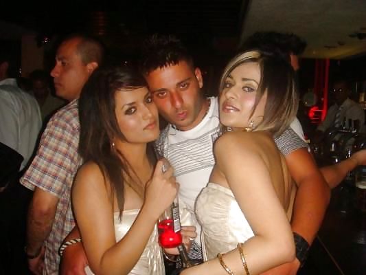 Slutty uk pakistani babe at club  #10114191