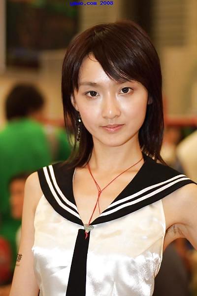 Chicas japonesas y chinas con axilas peludas
 #8022457