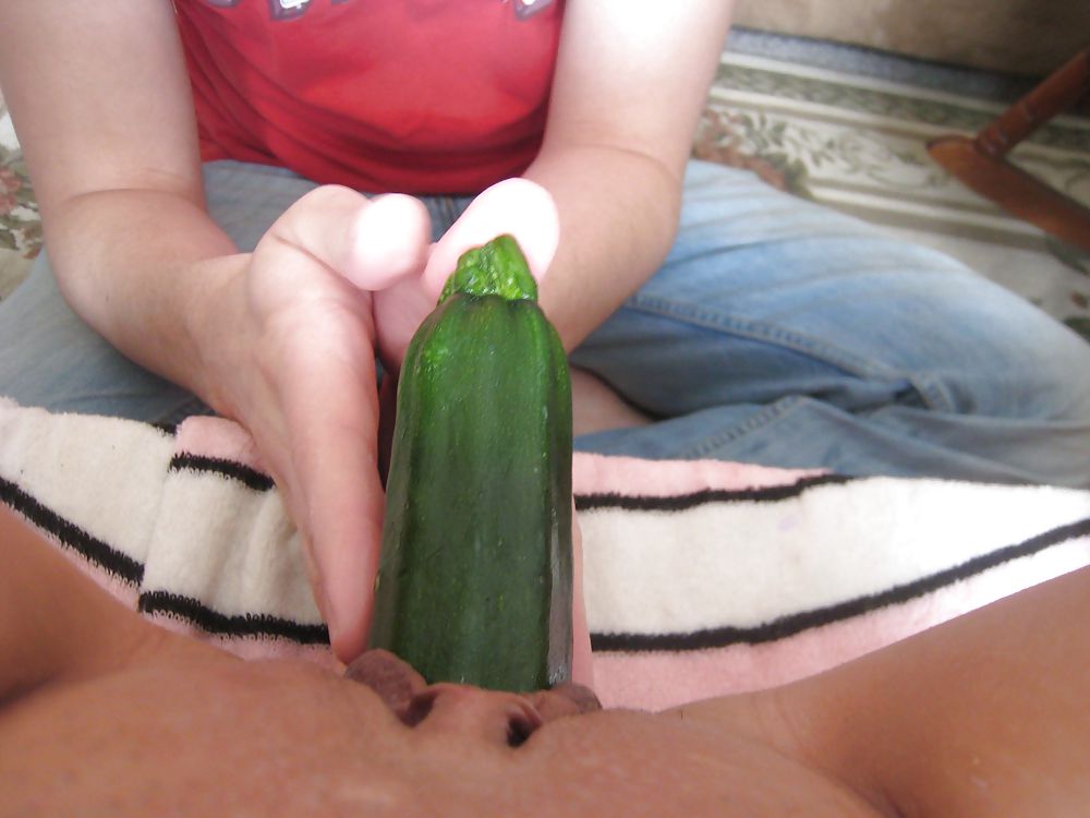 Curvy Asian Amateur with Hot Pussy Inserting Zucchini  #21580335