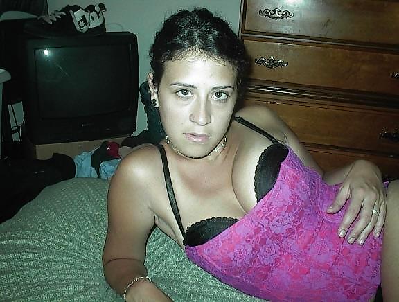 Exposed: diversión privada de una chica con un enorme rack
 #9606262