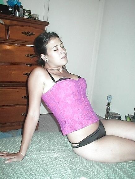 Exposed: diversión privada de una chica con un enorme rack
 #9606471