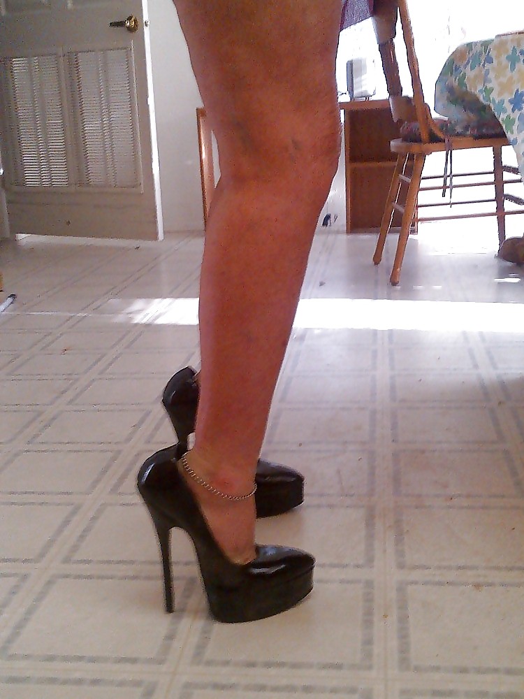 ButtNaked in Stiletto Heels