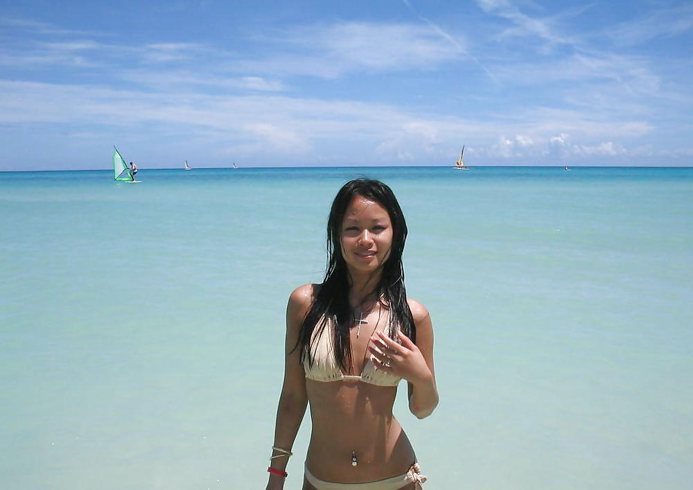 Asian beauty on holiday #16691754