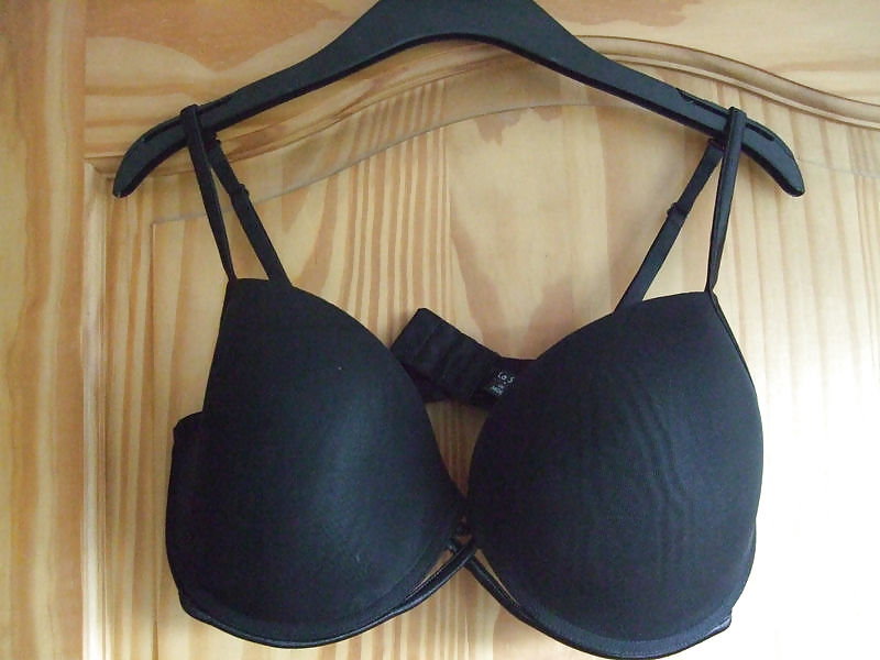 Frau Ihre Verkaufs-BHs Auf Dem Netz 4 #6706741