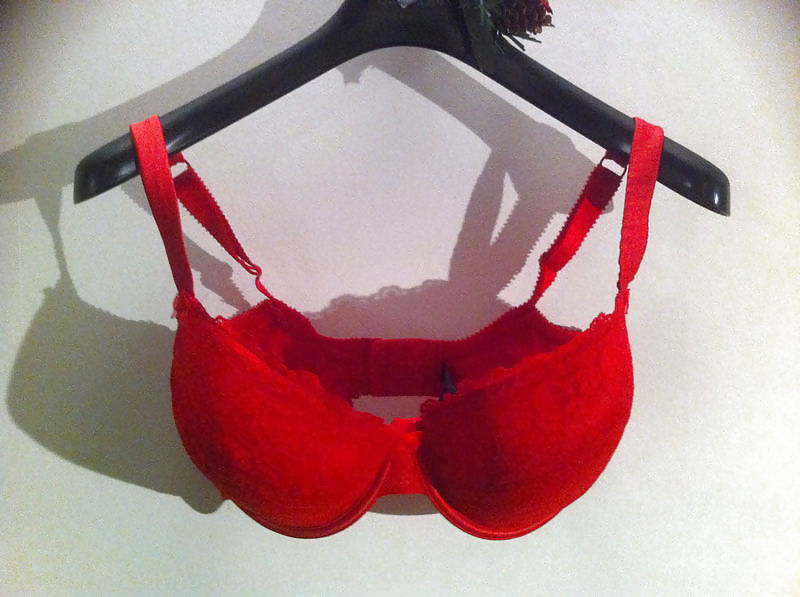 Frau Ihre Verkaufs-BHs Auf Dem Netz 4 #6706763