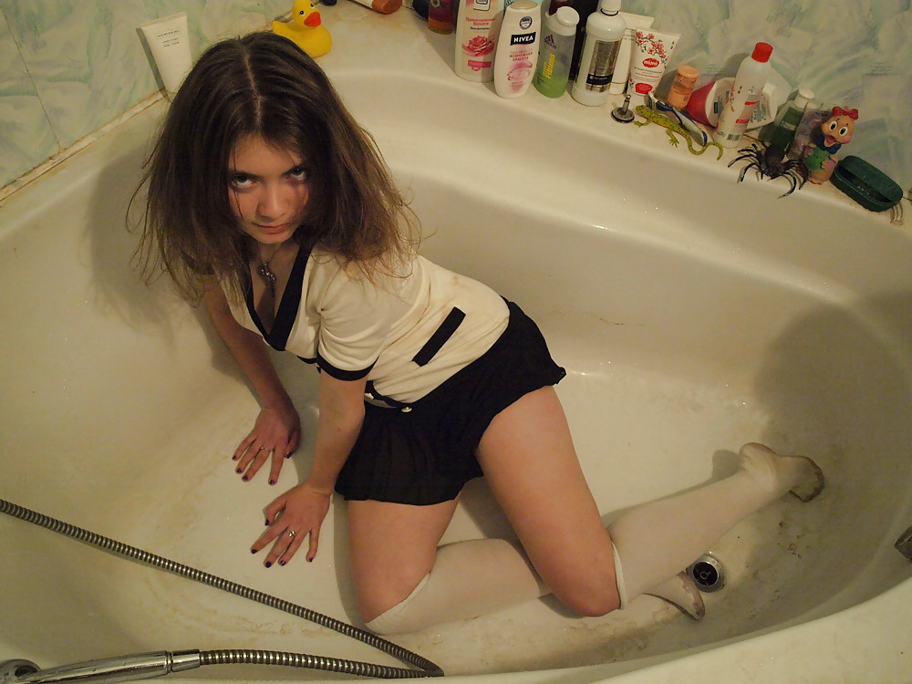 Bathroom teen #9010048