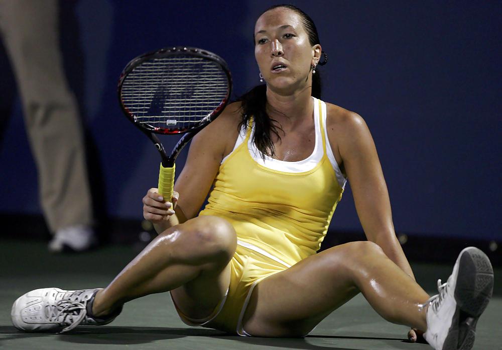 Tenis upskirt deporte chicas mojadas bragas voyeur
 #13825215