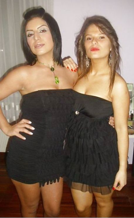 Turkish girls folk #9376504