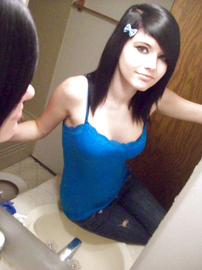 Caroline mosley 1 #18062354