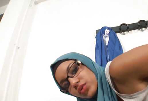 Real spy cam-arab lesbica hijab squadra sportiva jilbab paki 
 #17539849