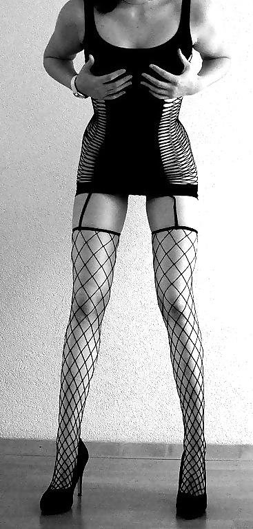 EXPOSE MY BACK #12853847