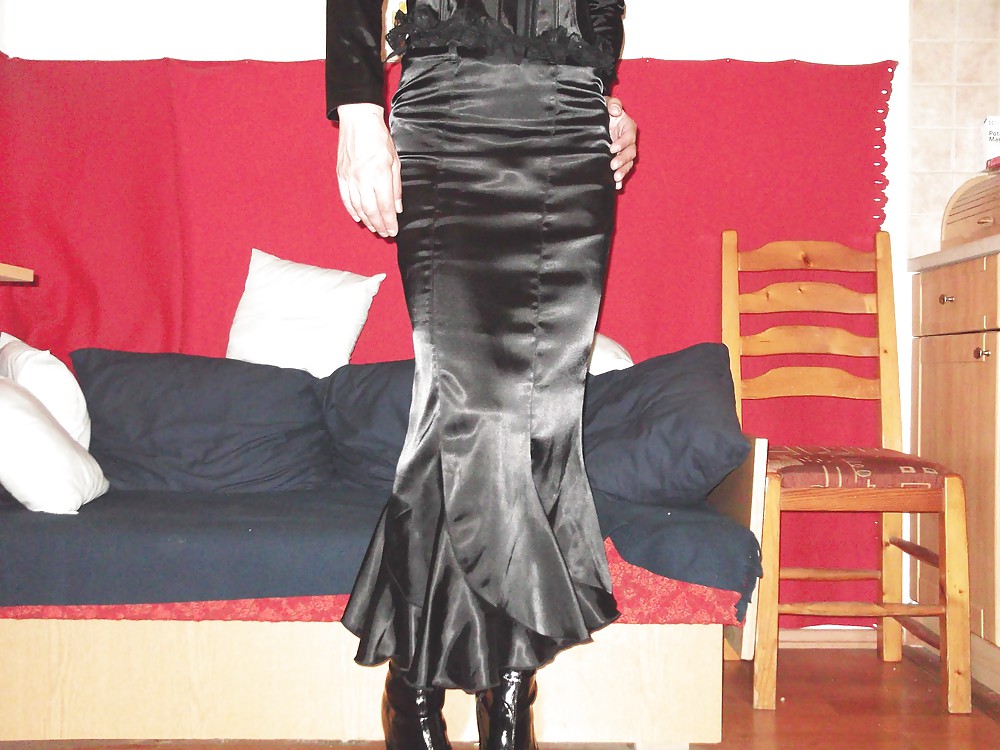 Black satin long skirt and black satin corset #22580946