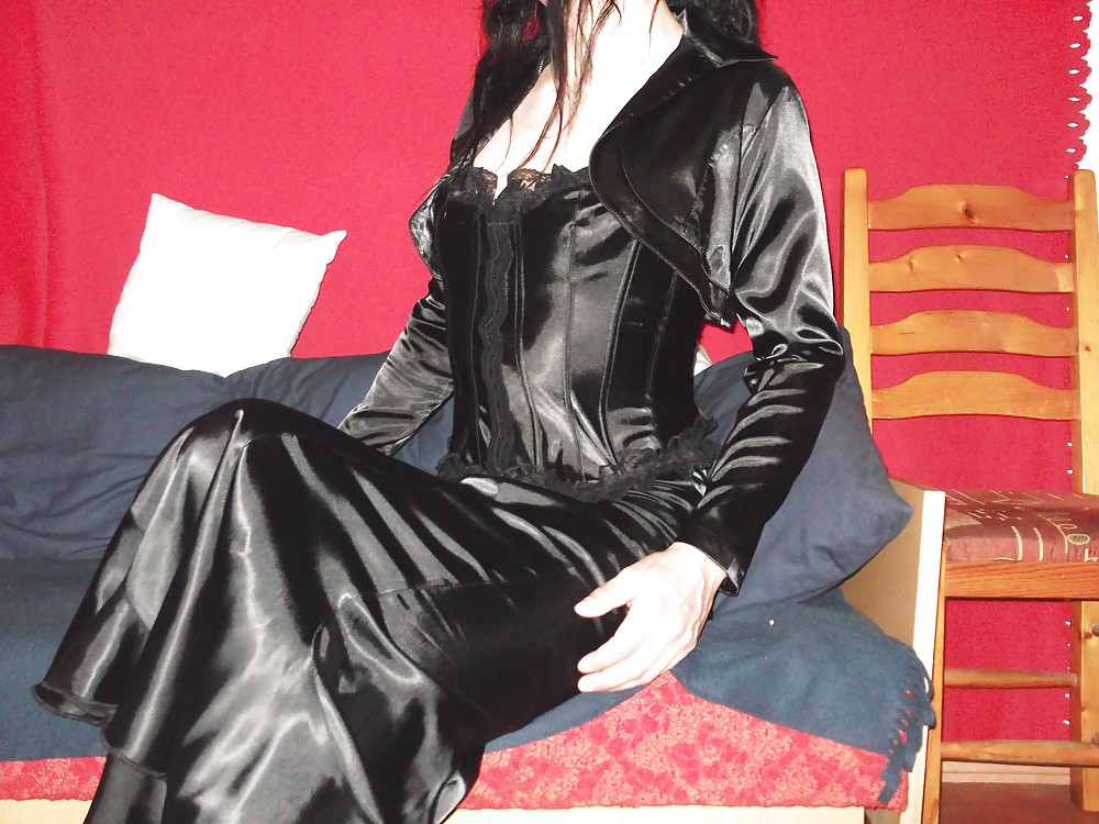 Black satin long skirt and black satin corset #22580966