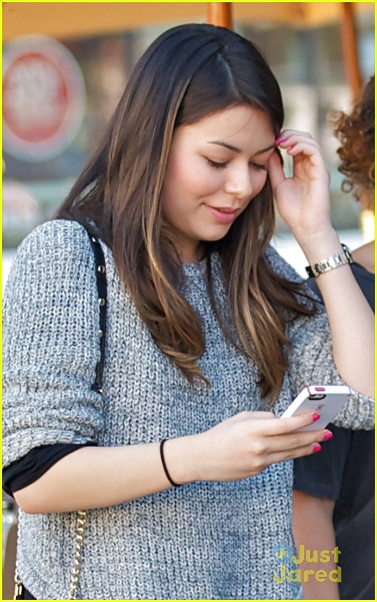 ミランダ・テイラー・コスグローブ（Miranda Taylor Cosgrove
 #7227213