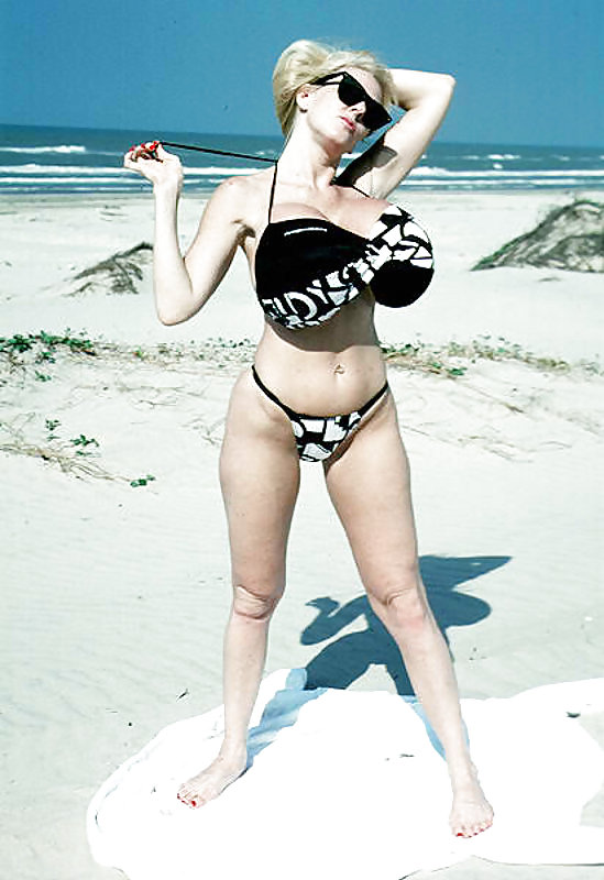 Kayla Kleevage-Bikini #9718605