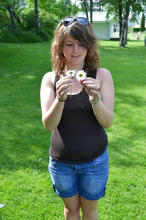 モイ、ミー、フェイスブック
 #19970863