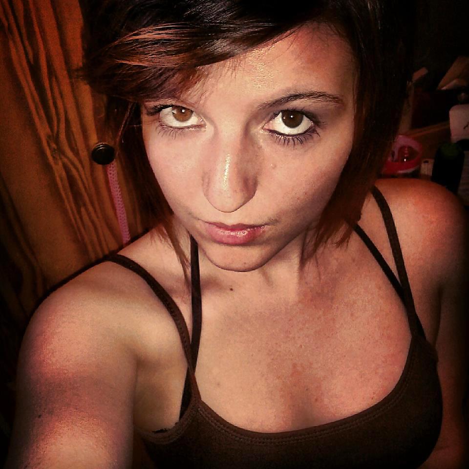 モイ、ミー、フェイスブック
 #19970886