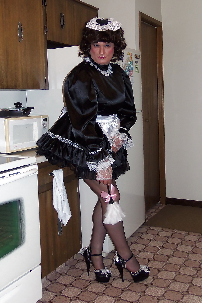 The sissy maid
 #15802082